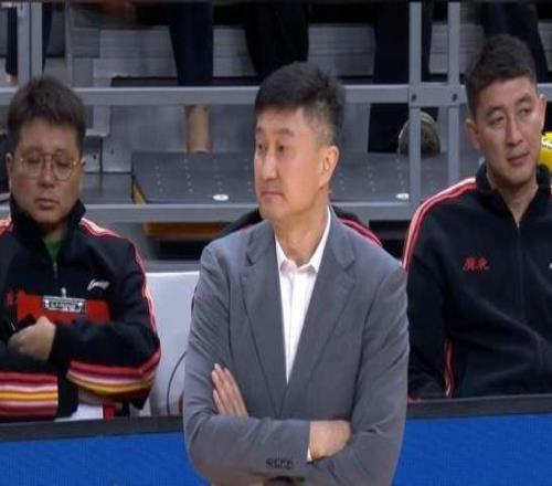 廣東3消息！希望之星獲獎，18歲新秀強硬回擊杜鋒，新援請戰遼籃