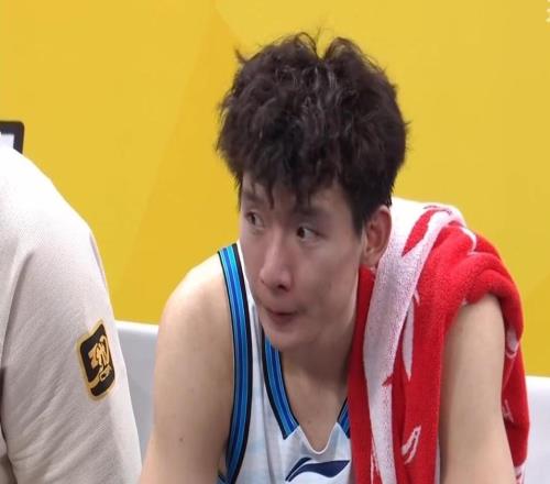 新疆男籃又大比分輸球，原來不是劉煒水平差，而是球員能力真不行