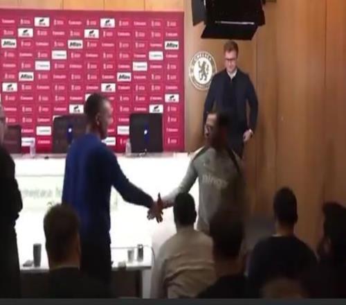 有風度，羅塞尼爾在切爾西首場發布會前與在場所有記者一一握手