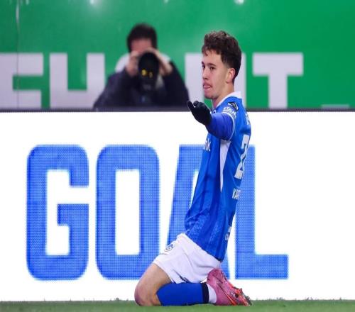 英媒：切爾西領(lǐng)跑亨克18歲中場卡雷察斯?fàn)帄Z戰(zhàn)，槍手也感興趣