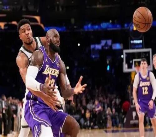 湖人與雄鹿的較量：難道“關鍵之戰”也會翻車嗎_NBA直播