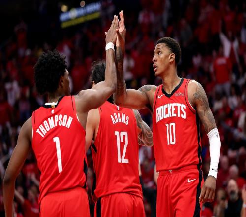 火箭不敵開拓者小賈表現糟糕透頂烏度卡卻不換人到底有何玄機