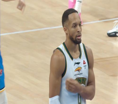 不打了！遼寧男籃被曝裁掉雙外援，或輸廣東隊20分以上