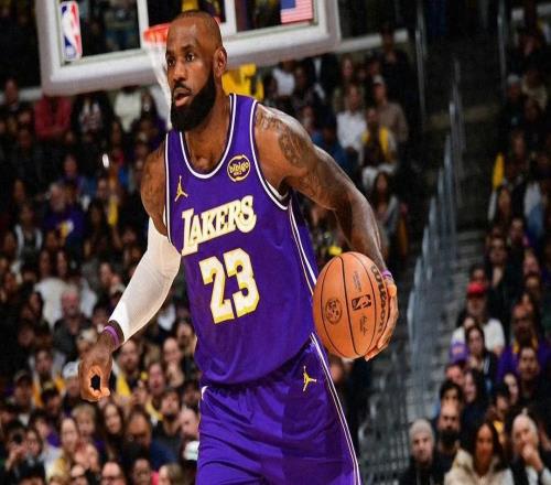 詹姆斯再創歷史第一！湖人惜敗雄鹿，東契奇25中8，一戰認清5事實