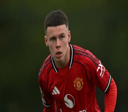 魯尼：我喜歡曼聯U16要求穿統一的球鞋，這種做法挺有意義的