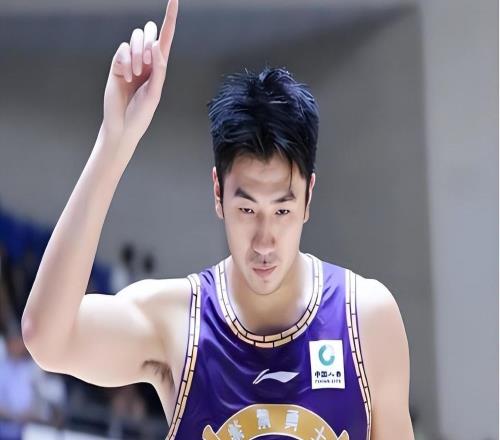 北控毫無斗志大比分輸球，是張慶鵬水平差，還是有球員在搞內訌