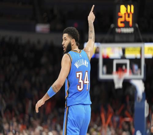 戴格諾特對(duì)肯威的表現(xiàn)表示滿意他已完全融入球隊(duì)并展現(xiàn)出職業(yè)精神_NBA直播