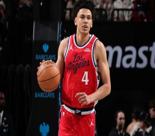 盡管手感一般，但快船鋒線新秀還是在其他方面起到了很好的作用