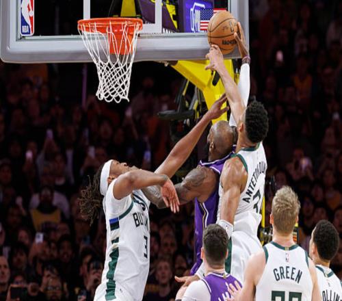 湖人輸球太冤詹皇曬照不滿打手沒哨裁判報告最后兩分鐘無誤判