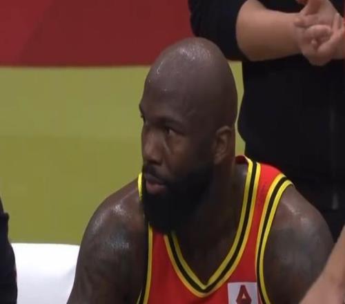 說誰瓊斯：這些球員誰簽的回CBA前我不想再看這種比賽了