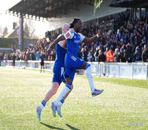 天意水晶宮負半職業隊無緣衛冕117年前創造神跡的正是他們