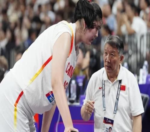 2米26張子宇又被棄用女籃爭冠熱門加時取勝：宮魯鳴又該頭疼了