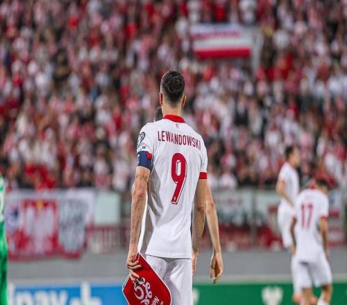 榮膺波蘭世紀冠軍獎，萊萬：只要我跑得比大部分人快就不退役