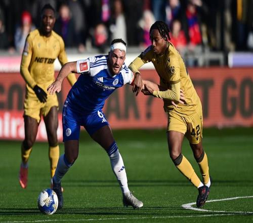 12！足總杯驚天冷門(mén)衛(wèi)冕冠軍輸?shù)?級(jí)別魚(yú)腩35歲魯尼親弟創(chuàng)奇跡