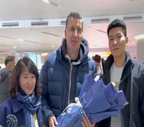 新疆男籃新教練，今晚起正式執(zhí)教！