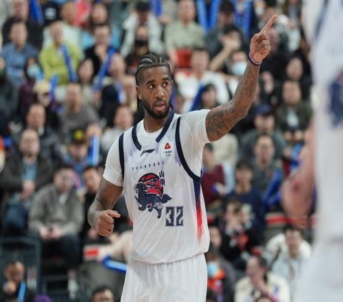 這一定是特別的緣分！邱彪復(fù)出再戰(zhàn)南京，山東男籃有望沖擊六連勝