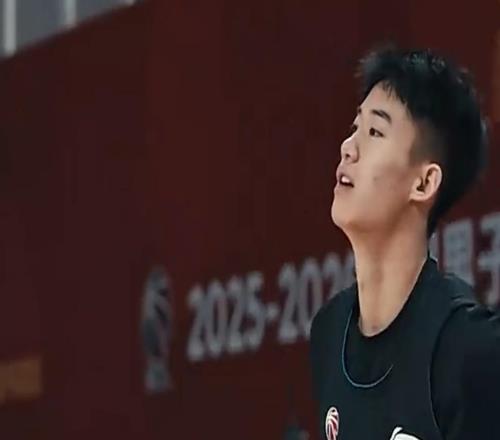 輸浙江發(fā)布會(huì)！張慶鵬不滿防守+得分點(diǎn)太少，丁柏瑜直指求勝欲！