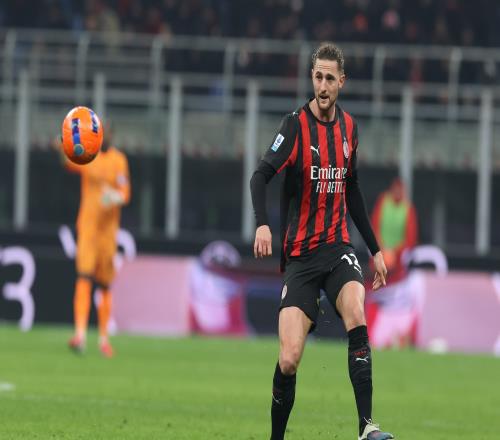 跟隊記者：拉比奧腳部傷勢明顯好轉，能出戰佛羅倫薩