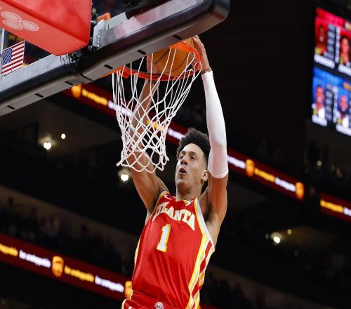 張佳瑋自信滿滿稱半場單挑庫里巴特勒也是勇士對手中的神話但老鷹打垮勇士明顯不在話下_NBA直播