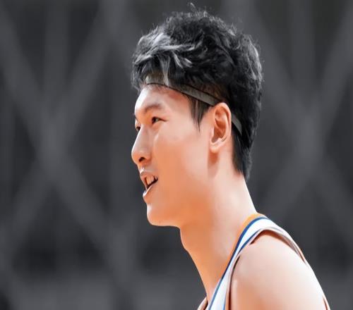 上海9681山西球員評(píng)價(jià)：3人滿分，3人及格，5人低迷