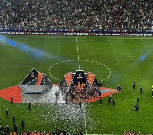 冤枉姆巴佩了皇馬不為巴薩列隊(duì)破案：足協(xié)要求，避免擋住攝像機(jī)