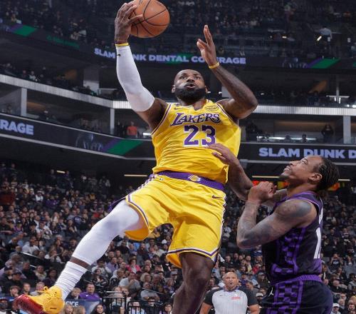 東契奇半場26+5！湖人5461國王，看數(shù)據(jù)：他是頭號罪人！