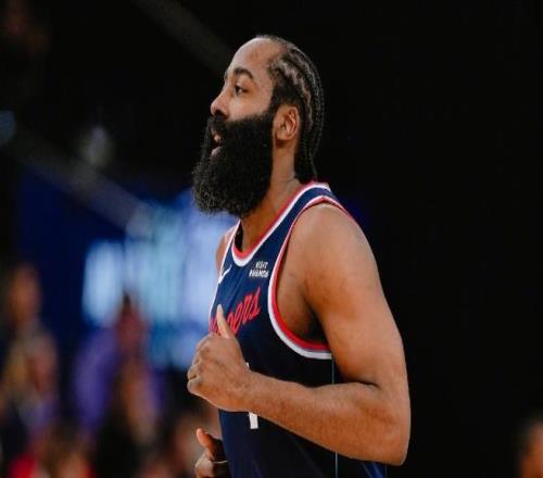 哈登32+4+10+4一戰(zhàn)超奧尼爾，小卡單節(jié)爆砍19分，快船16連斬黃蜂