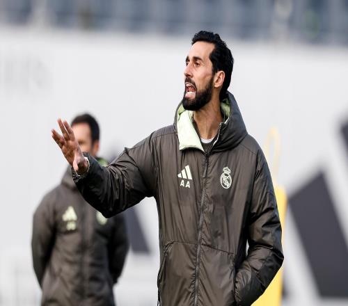 值得期待，皇馬官方曬阿韋洛亞執教一線隊首訓照片