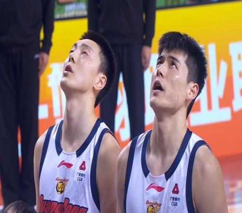 CBA一夜4場慘案+2場逆轉(zhuǎn)！廣東3連勝上海9連勝終結(jié)附上最新排名