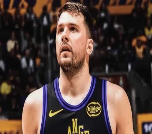 轟31+9+10！兩個歷史第一，老詹你這新紀錄，前無古人后無來者了