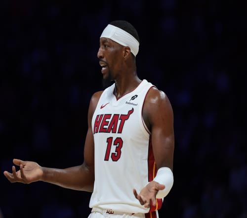 斯波稱贊阿德巴約是一位卓越的競爭者他今天幾乎承擔(dān)了球隊的一切責(zé)任_NBA直播