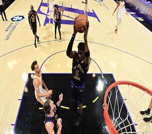 態度端正時效果相當不錯，湖人還是得激發出內線支柱的潛能才行