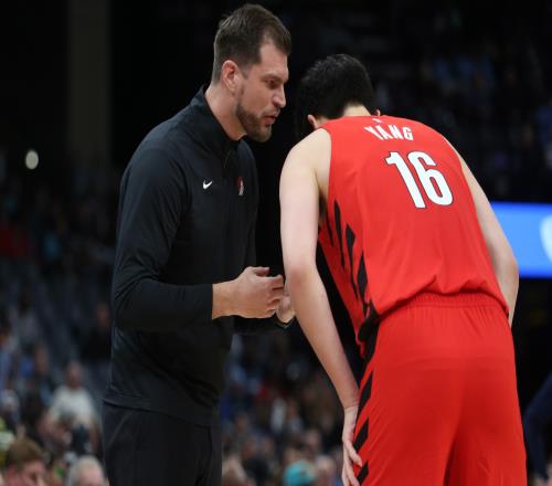 拓媒：不應批評斯普利特他表現出色球隊是否更換主帥尚無定論_NBA直播