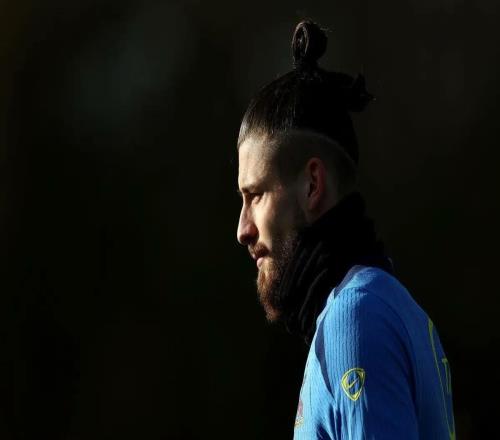 意天空：羅馬先租后買報(bào)價(jià)德拉古辛，萊比錫則在談?dòng)谰棉D(zhuǎn)會(huì)