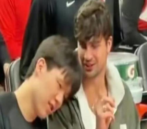 14+17！太牛逼了！混音隊友點評楊瀚森...