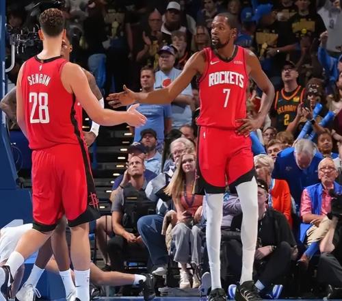 NBA積分榜又亂了！火箭超湖人，快船擠進前十，國王4連勝