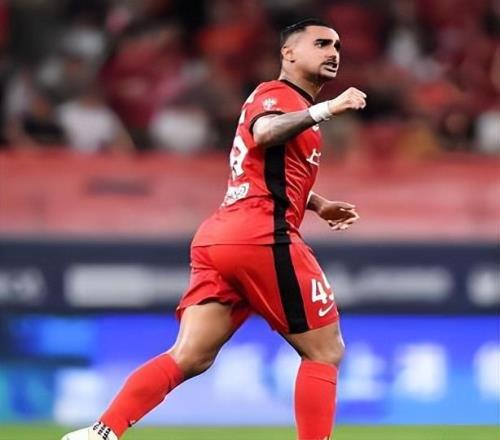 上港功勛外援1月16日官宣發聲！正式告別俱樂部，已現身新東家