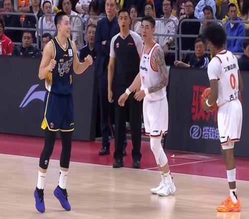 大魚(yú)來(lái)了！廣東有望搶下2米16黑硬中鋒，朱芳雨為他裁掉薩林杰