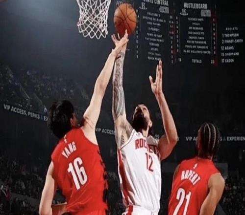 楊瀚森談與亞當斯對位：我哥實在太有勁，一只手推我就動不了了