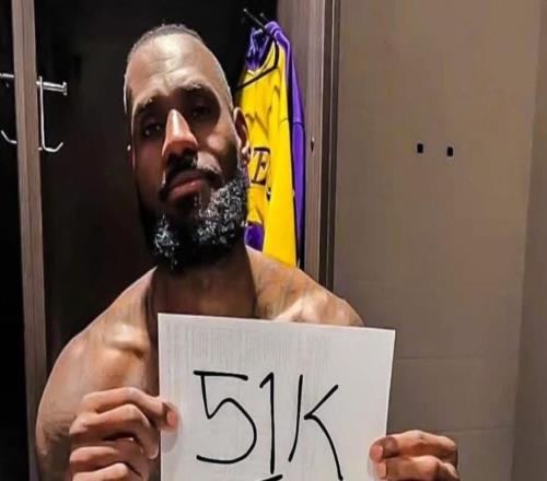 詹皇祝賀東契奇全明星首發！美媒曬41歲已終結3紀錄生涯暮年釋然