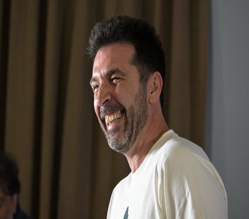 布馮表示斯帕萊蒂為尤文奠定了良好的基礎(chǔ)希望在世界杯附加賽中不留下遺憾_意甲直播