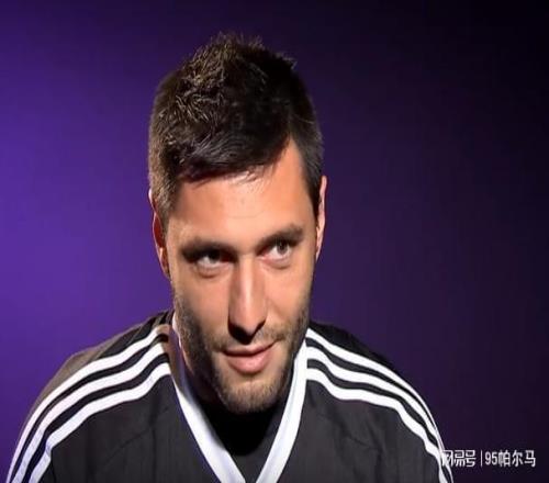 幸運的贏家，19歲拿意甲冠軍，24歲拿世界冠軍，在米蘭當四年替補