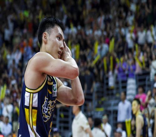 8投2中，4失誤！徐杰究竟怎么了杜鋒一語道破天機，真不怪他