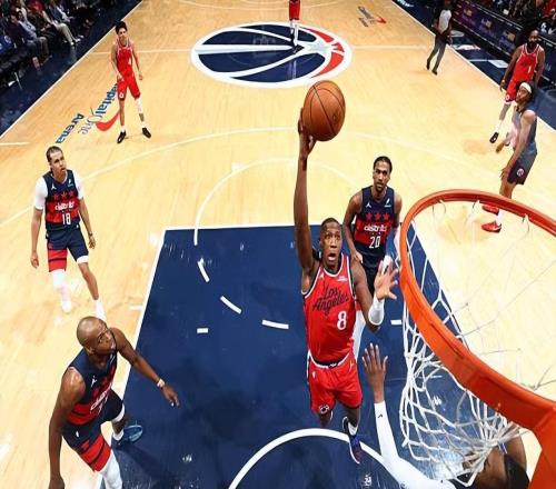 不愧是哈登的好搭檔！快船后場大閘在各方面的作用都非常突出