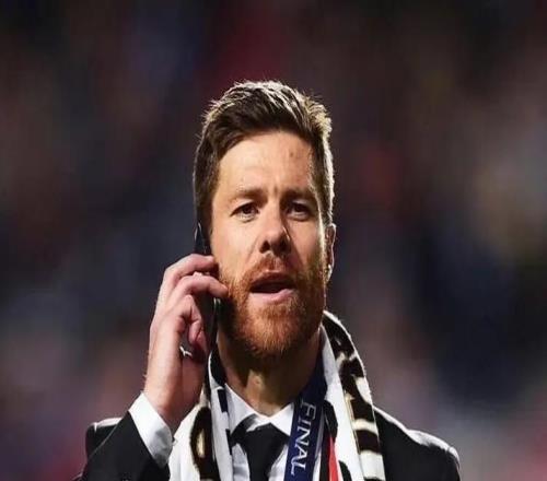 合作七個月，花了2400萬歐元：夏窗邀阿隆索回歸執教是個錯誤