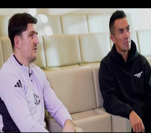 馬奎爾：16歲因身高猛躥被改成后衛(wèi)從費迪南德身上學(xué)了很多