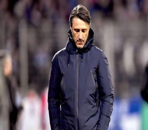 記者：多特蒙德主教練科瓦奇已進入曼聯的主帥候選名單天空體育：對陣瓜帥的曼城，B費創造1紀錄