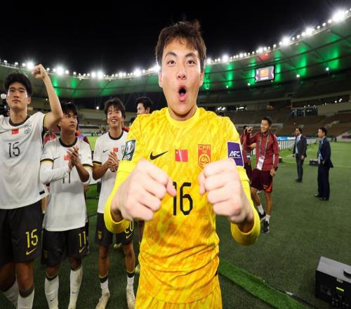 央視確認(rèn)！3家中超爭(zhēng)冠隊(duì)欲簽李昊，歐洲隊(duì)也在關(guān)注，身價(jià)2000萬(wàn)