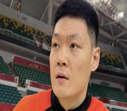 男籃陣容大換臉，鋒線兩將再受傷，戰日本可帶這兩人提升鋒線投射