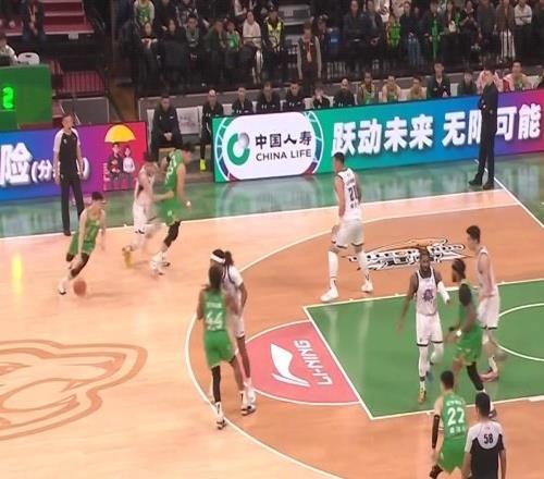 全場戰報高詩巖末節12分，山東84：79遼寧，迎來兩連勝